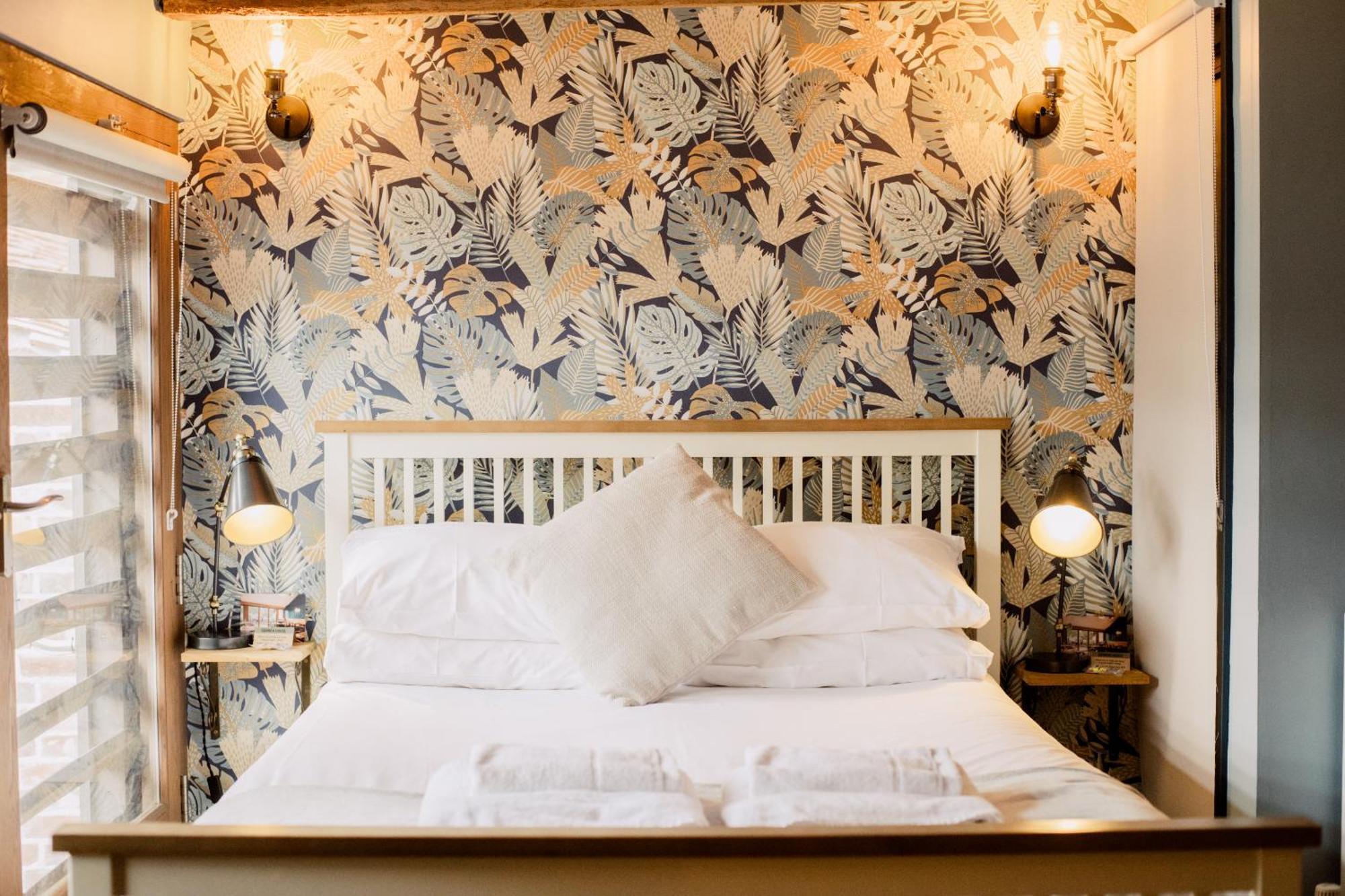 ザ コーナー ハウス カンタベリー Bed & Breakfast エクステリア 写真