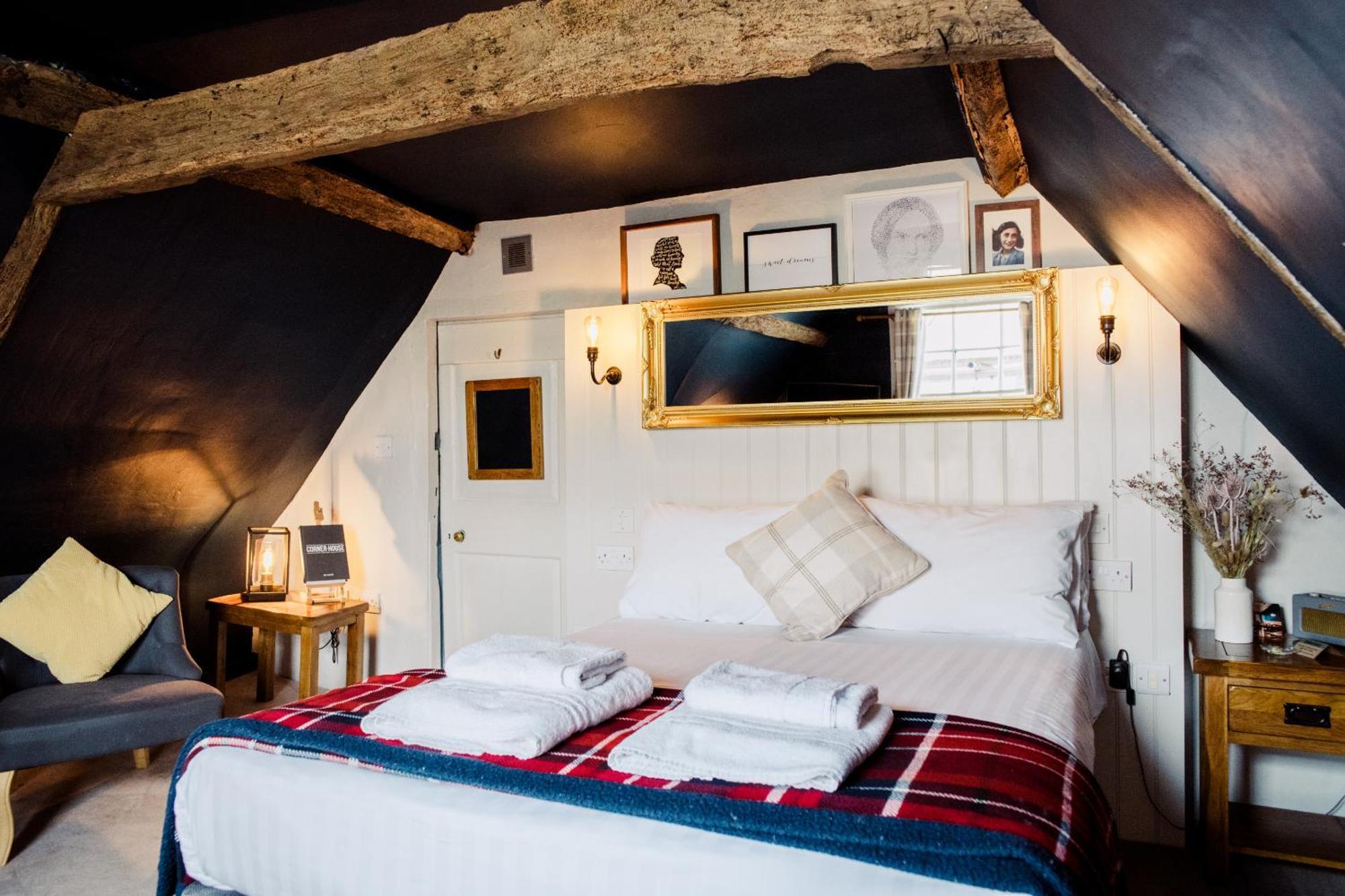ザ コーナー ハウス カンタベリー Bed & Breakfast エクステリア 写真